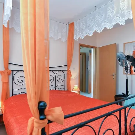Apartment Veruda 216