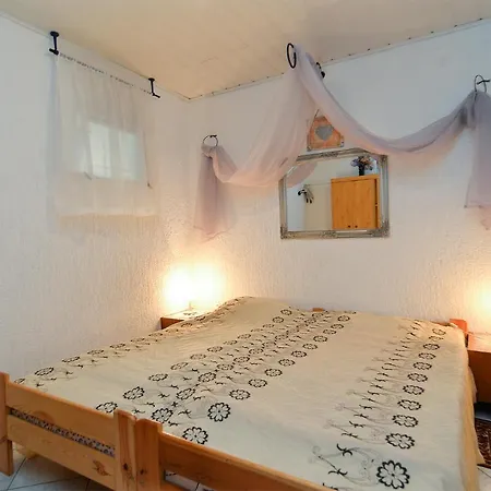 Apartman Veruda 216 *